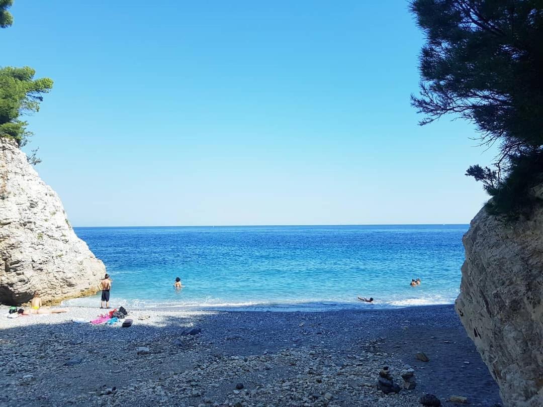 Salvia E Rosmarino - Affittacamere In Liguria Вилланова-д'Альбенга Экстерьер фото